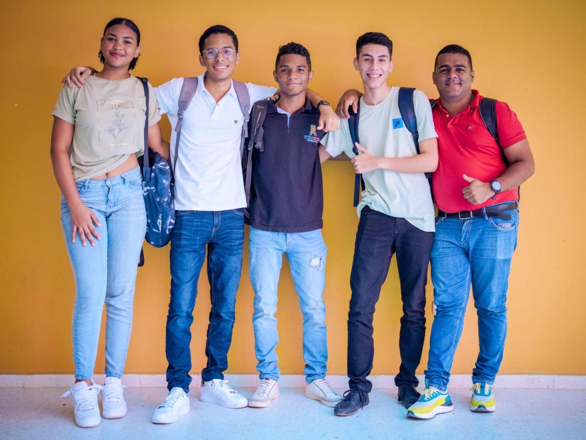 El plan del Gobierno prioriza inversión pública, garantiza sostenibilidad de cupos y busca ampliar el acceso en regiones con baja cobertura académica en el país. 