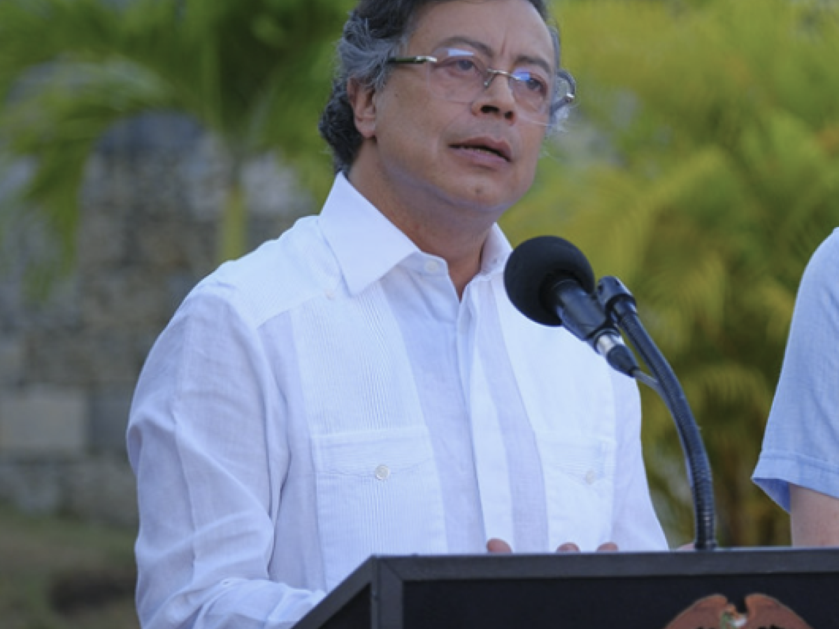 Pronunciamiento Petro alzas de tasas Banco de la Republica 