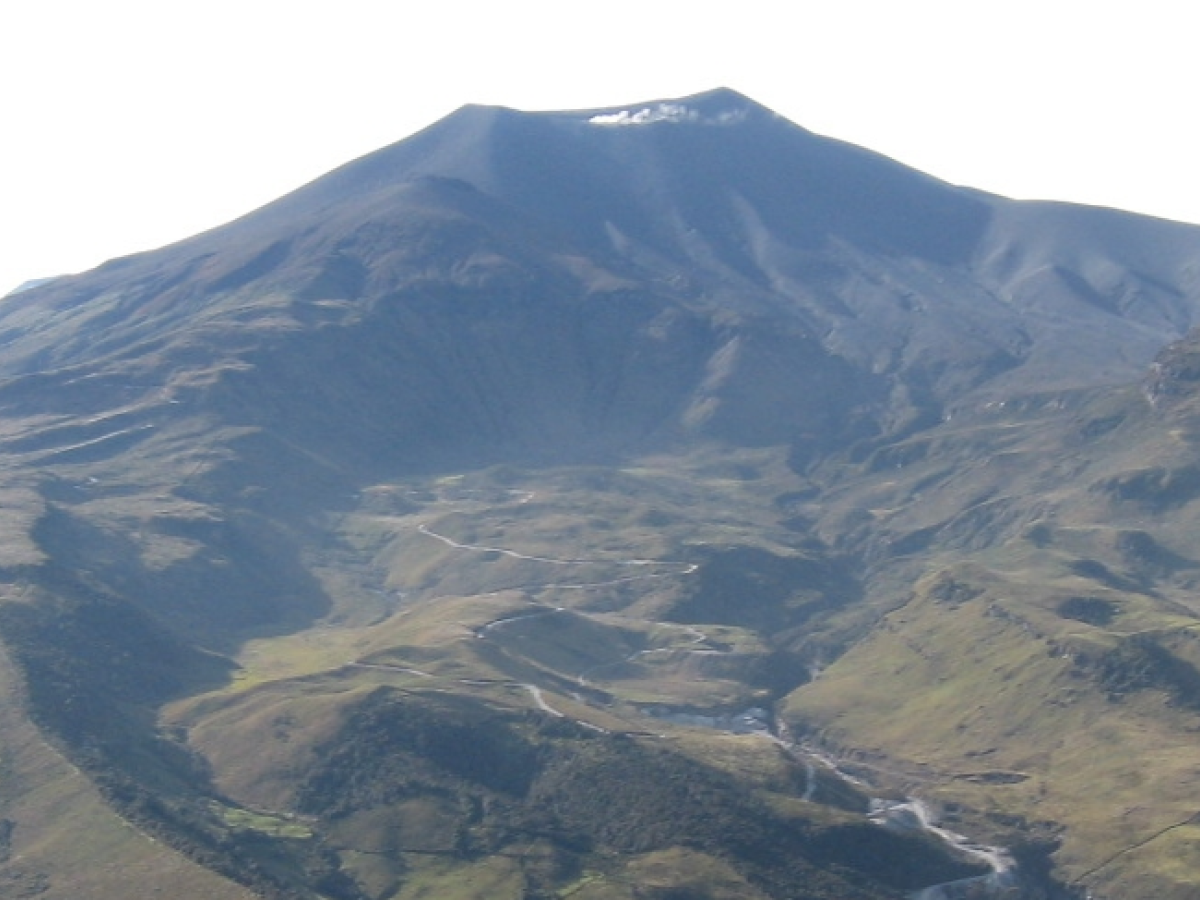 Volcán Puracé regresa a alerta Amarilla 