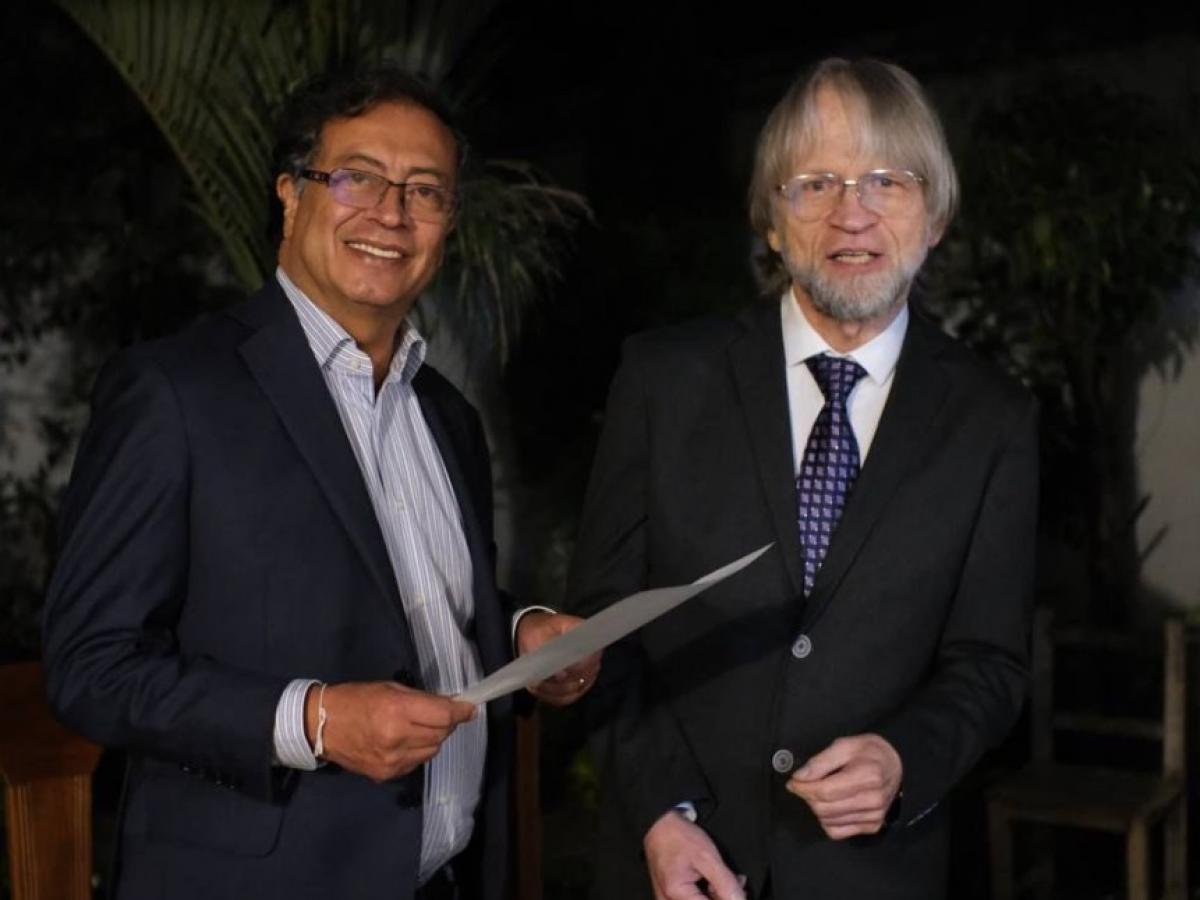 Antanas Mockus mantiene la nulidad en el Senado por decisión de la Corte