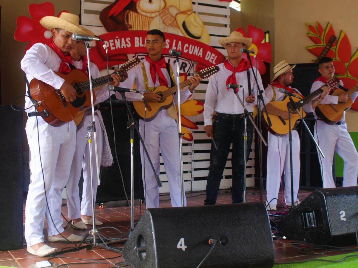 El rajaleña: tradición musical del Huila que vive en Peñas Blancas