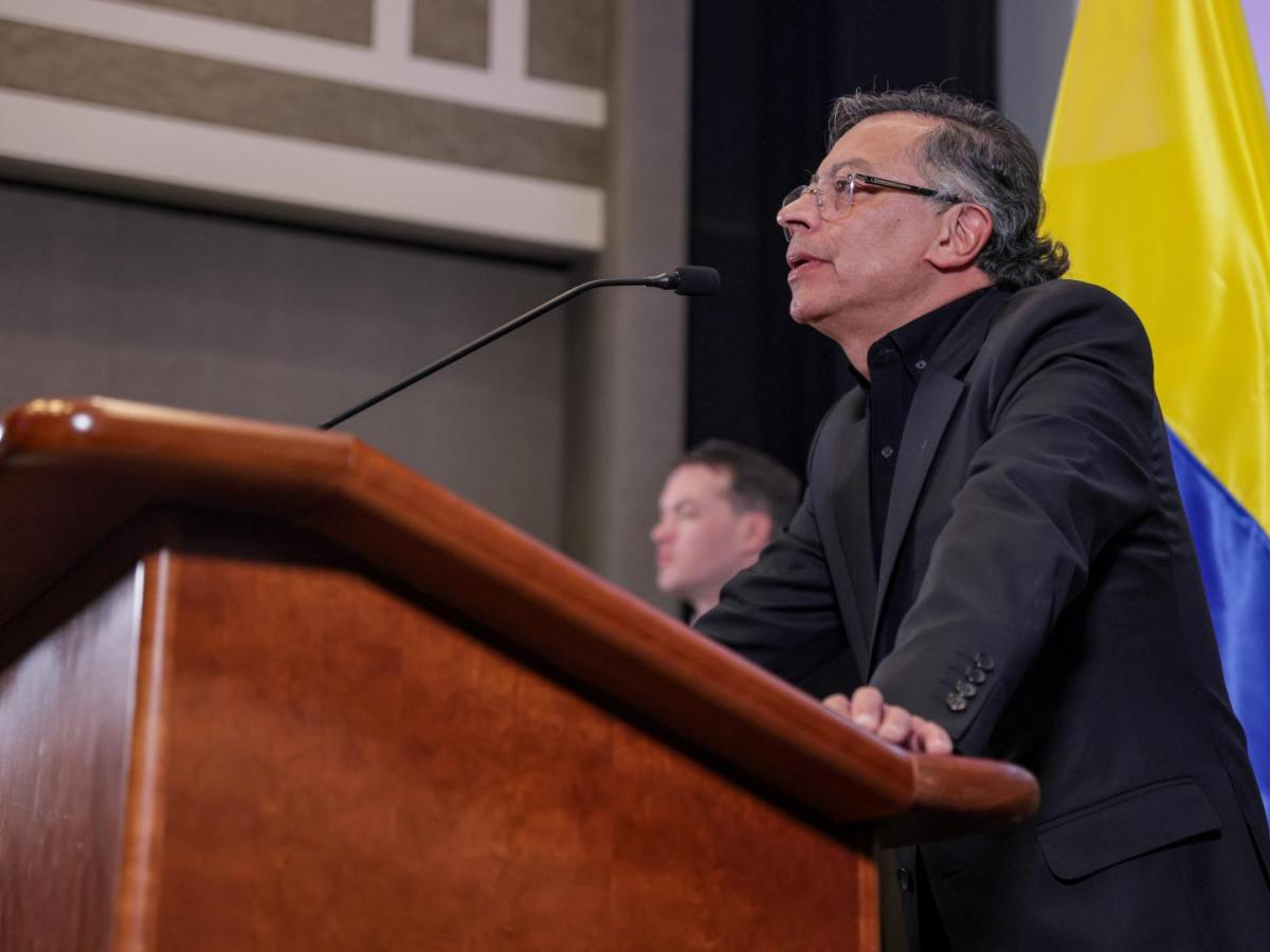 Varios dirigentes del Pacto Histórico y otros sectores califican la decisión como antidemocrática y anuncian acciones frente al fallo del CNE que excluye a Iván Cepeda.