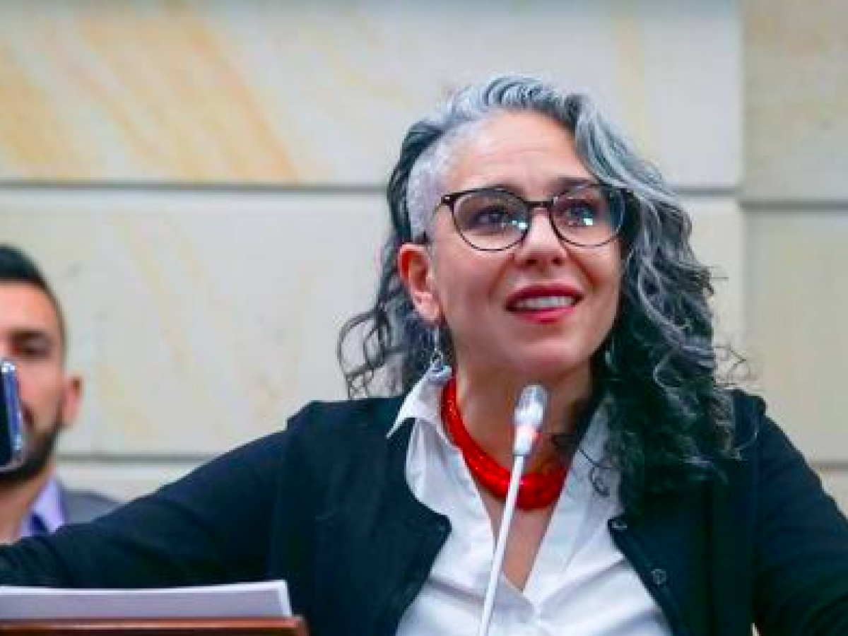 Proyecto para bajar salario de congresistas fue frenado por Efraín Cepeda, denuncia Pizarro