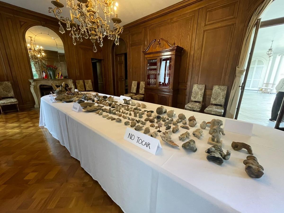 Regresan a Colombia 174 piezas precolombinas desde Chile