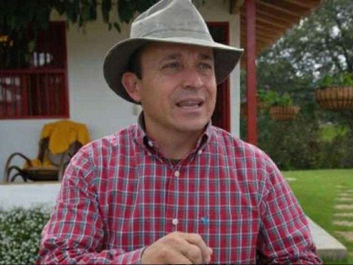 Condena Santiago Uribe Vélez