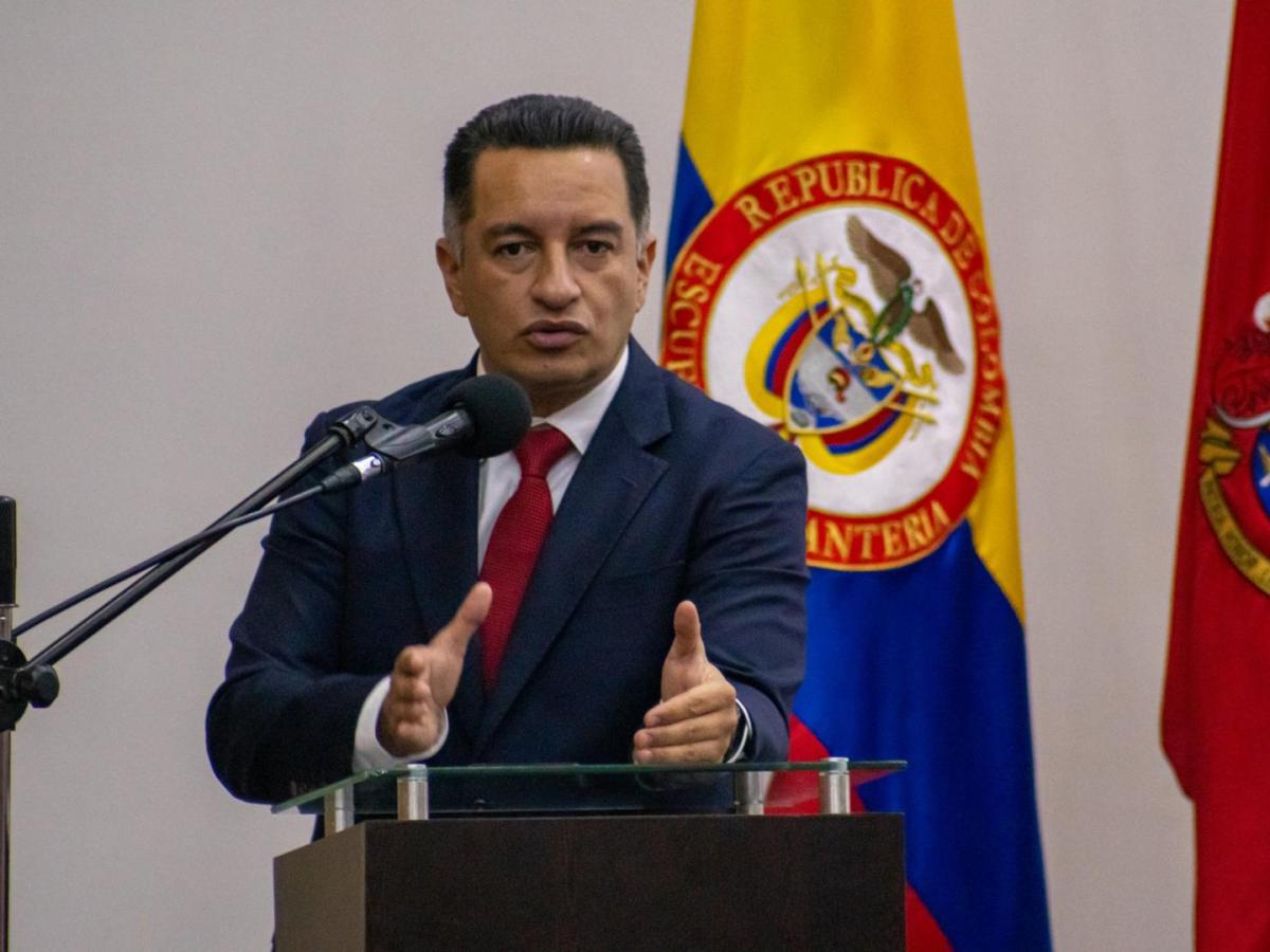 Somos el gobierno más transparente de la historia Andrés Idárraga presenta avances en transparencia y lucha contra la corrupción