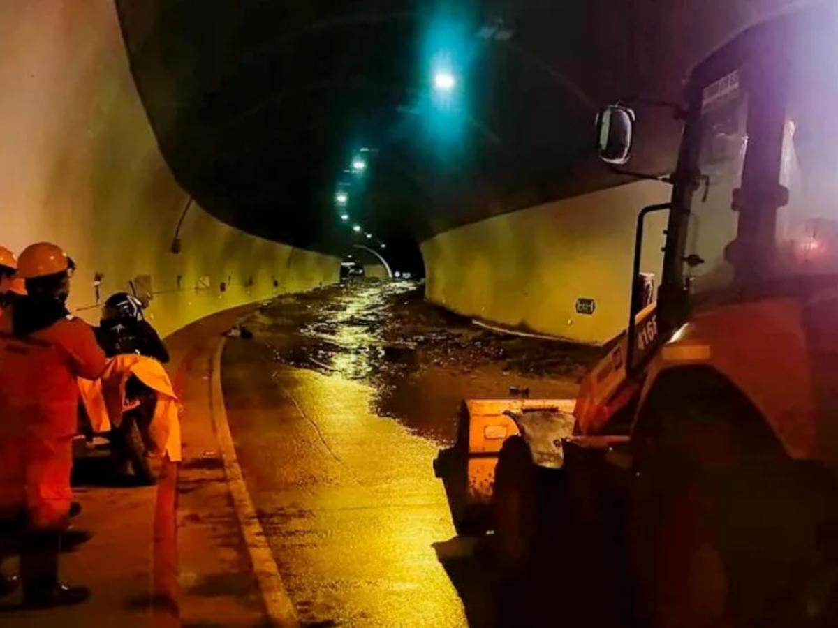 La vía Calarcá - Cajamarca, completa más de 28 horas de cierre indefinido