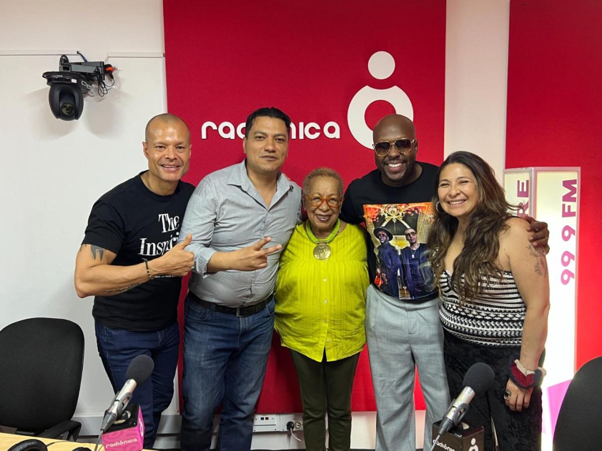 Teresita Gómez y Alfredo de la Fe se reencontraron en Radio Nacional de Colombia