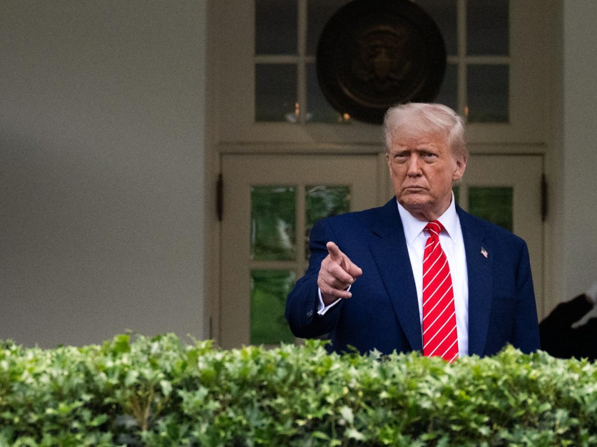 Estados Unidos amenaza con aranceles a países con déficit comercial