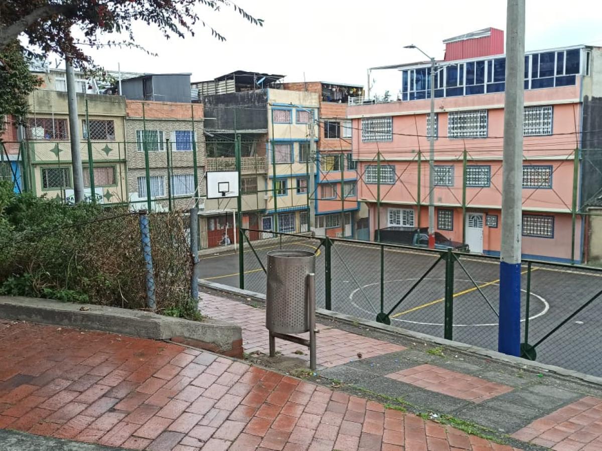  Bogotá: Habitantes de Cerros Orientales protestan por falta de servicios