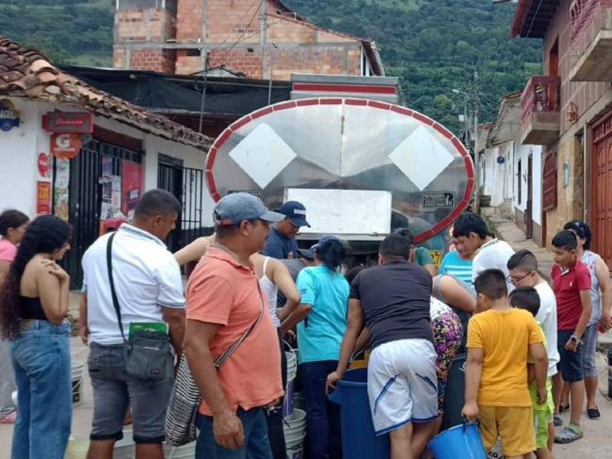 Valle de San José en Santander completa un mes sin agua potable