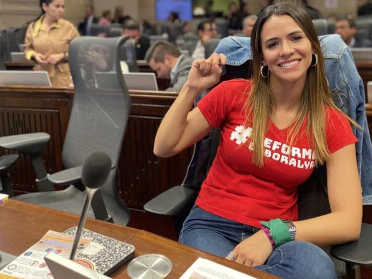 Aprobación de 23 artículos de la reforma laboral 