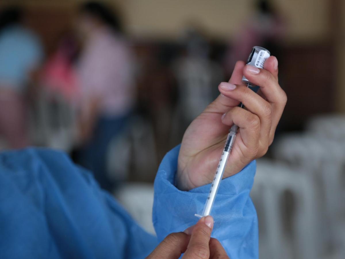 Medellín: 80 mil dosis de vacunas contra el Covid-19 a punto de vencerse