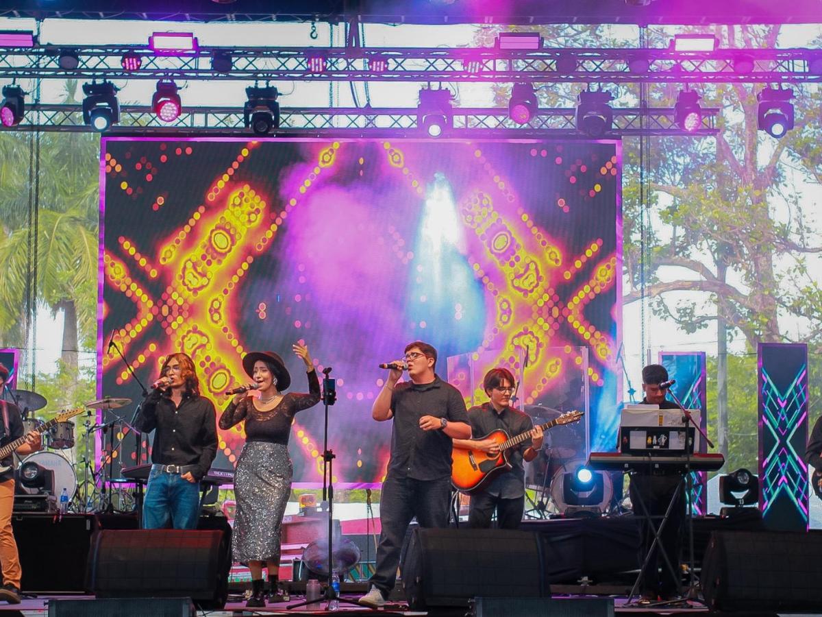 Villavicencio canta gospel