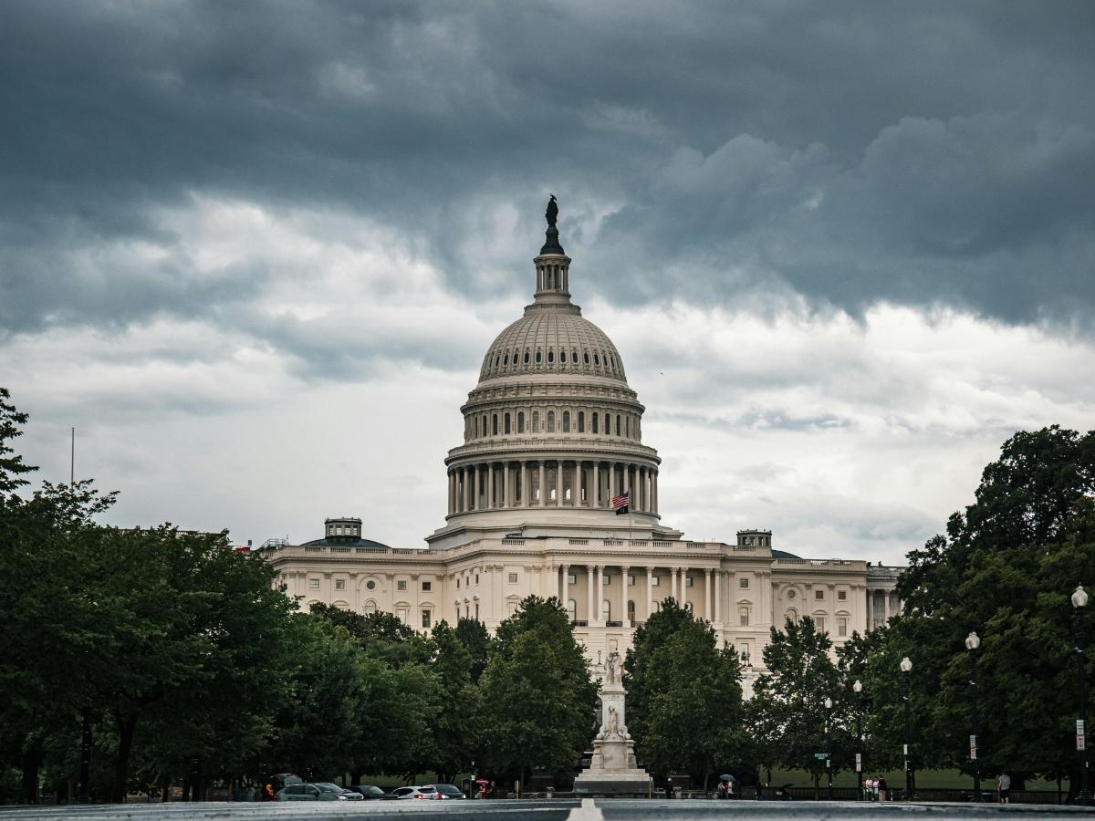 Congresista de EE.UU. exige investigación por ataques militares en el Caribe 