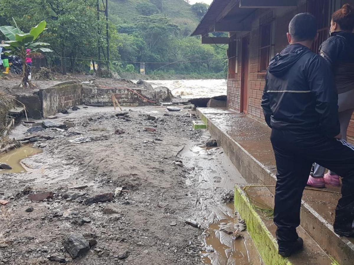 Antioquia: un desaparecido deja creciente súbita de un río en Montebello 