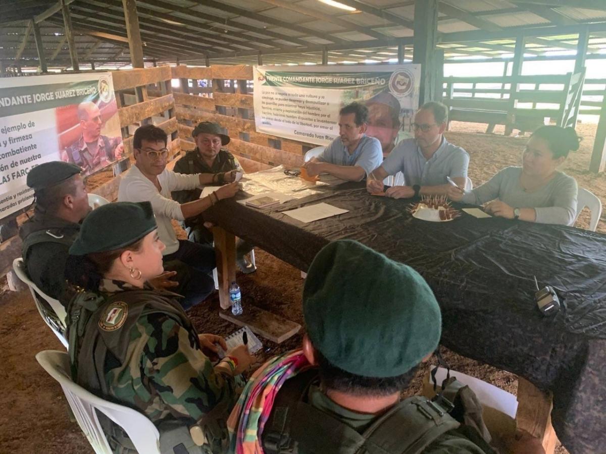Gobierno y disidencias de las Farc realizaron reunión exploratoria