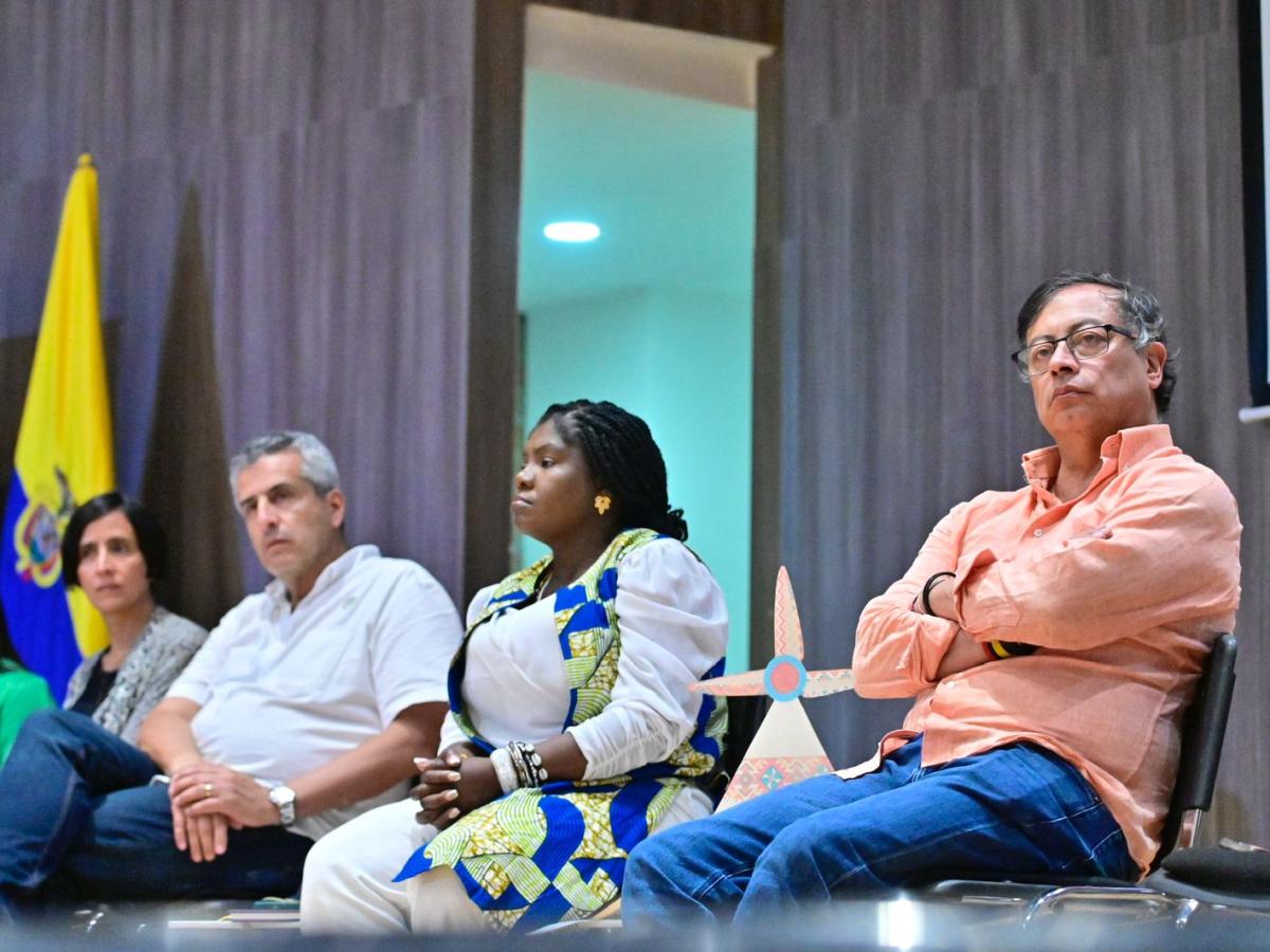 Balance Gobierno en La Guajira: Tierras, transición energética y máscaras Kogui