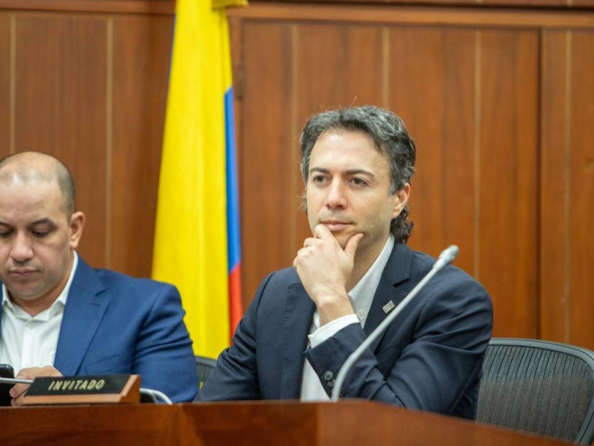 Ordenan tres días de arresto contra Daniel Quintero 