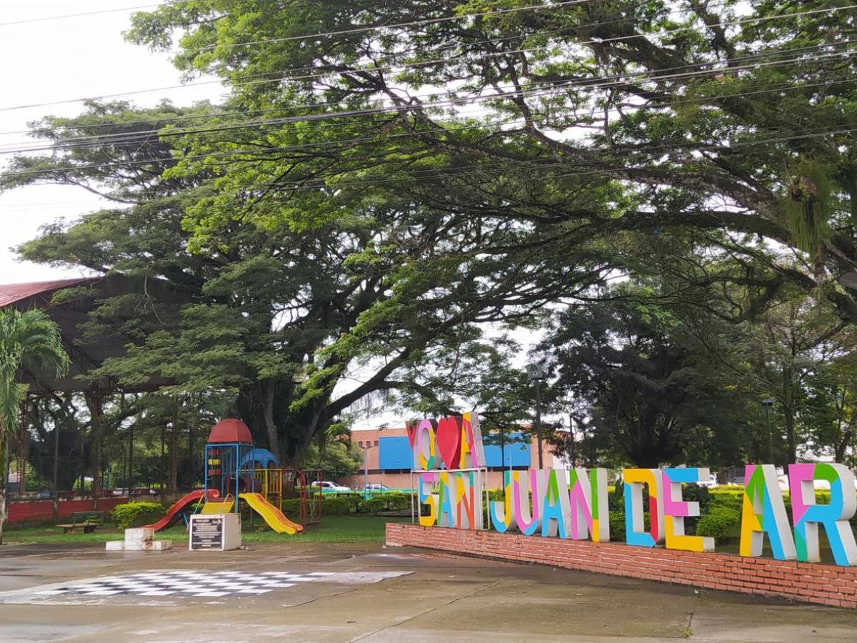 Meta: Firmantes de paz de San Juan de Arama se visten de gala para su festival 