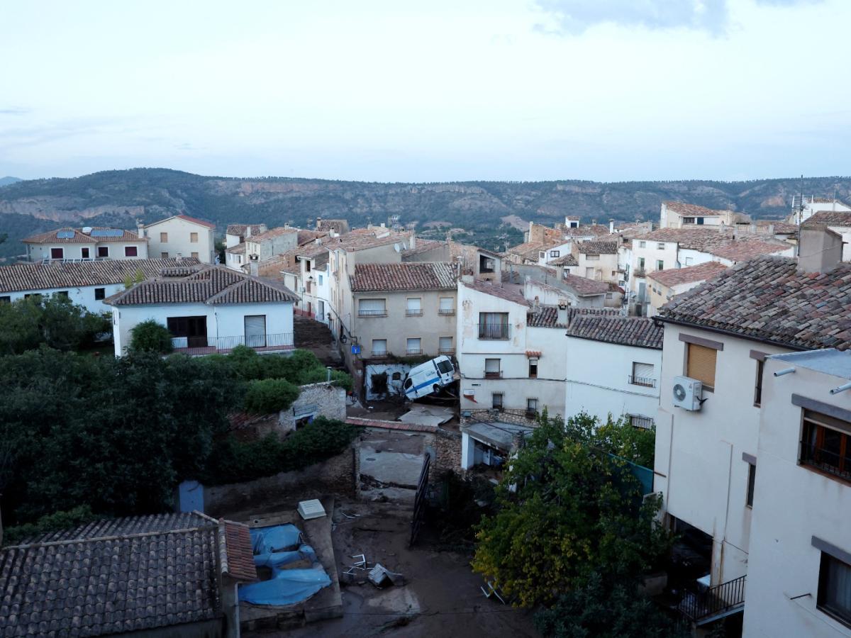 Cancillería ayuda a colombianos en Valencia tras borrasca