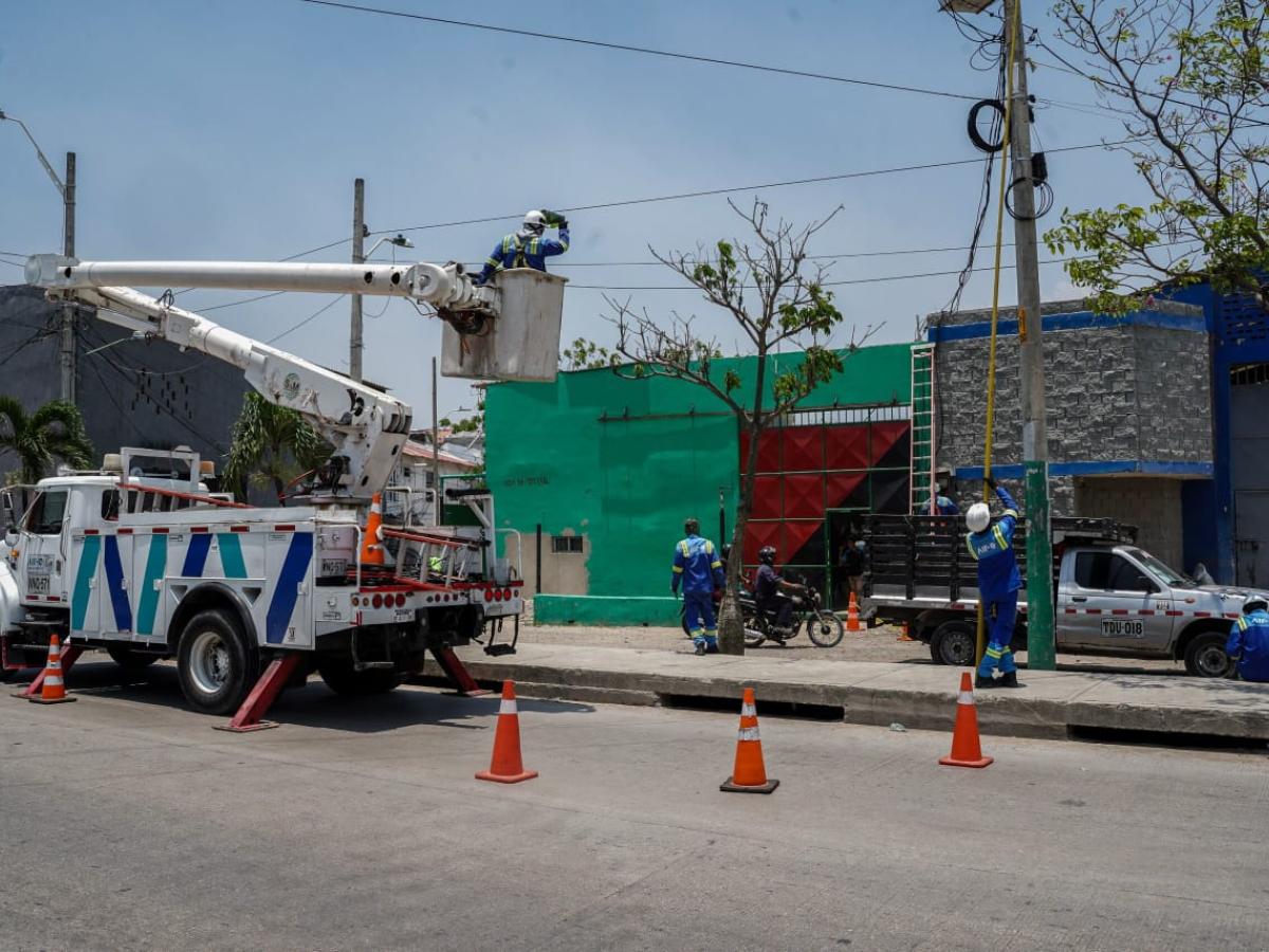 Superservicios toma posesión de Aire