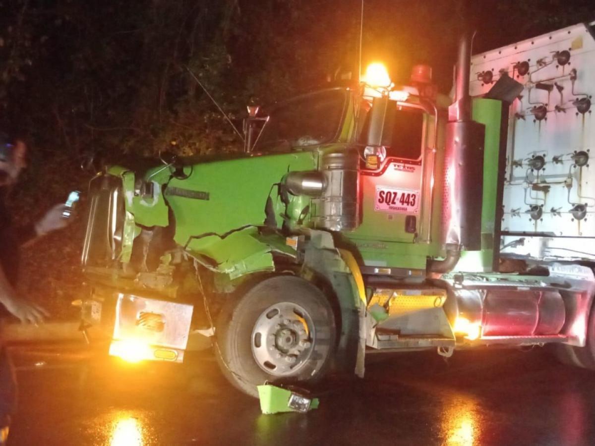Accidente de tránsito en Huila dejó cinco muertos y cinco heridos 