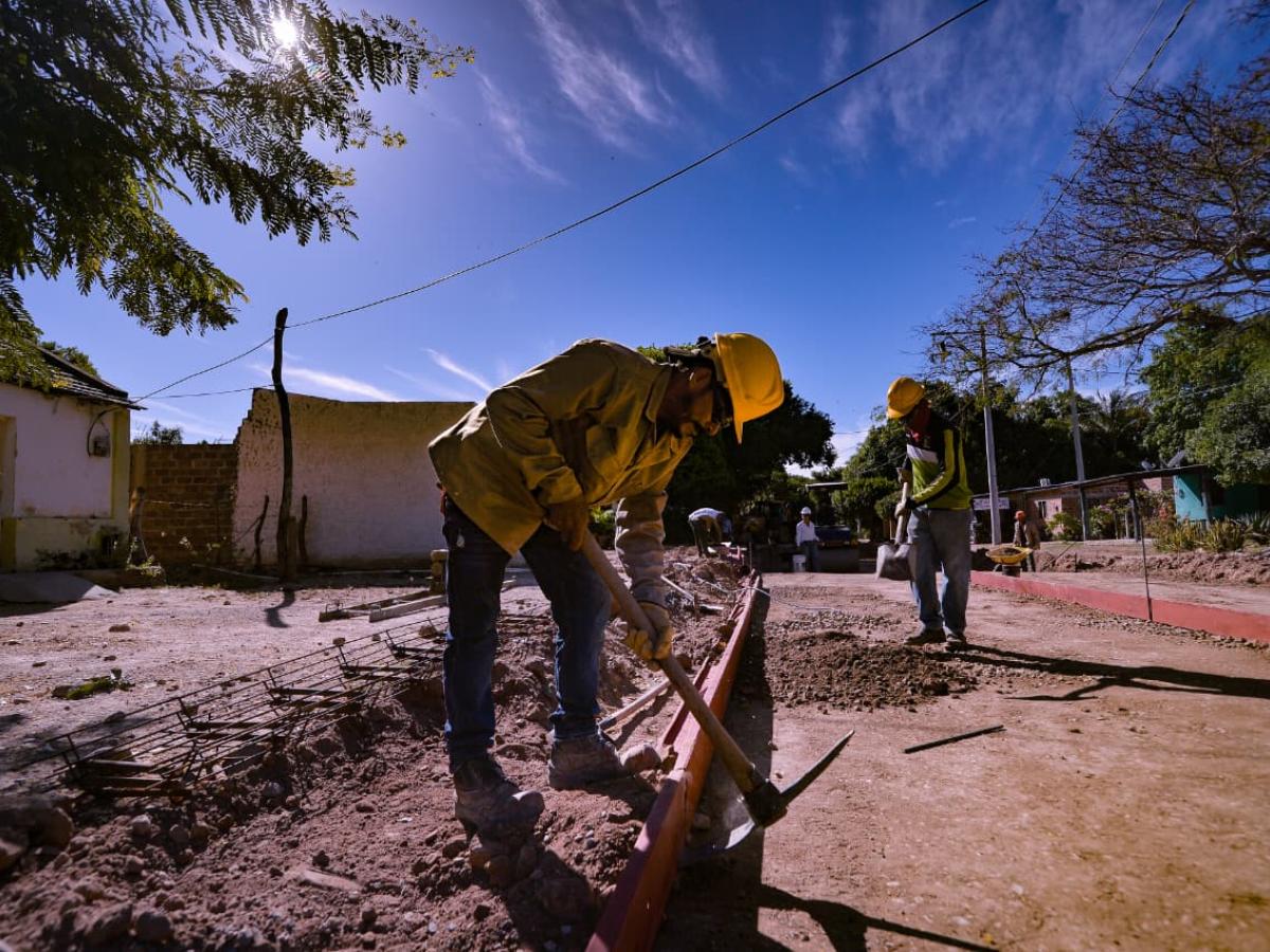 Sindicatos protestan por freno al salario mínimo