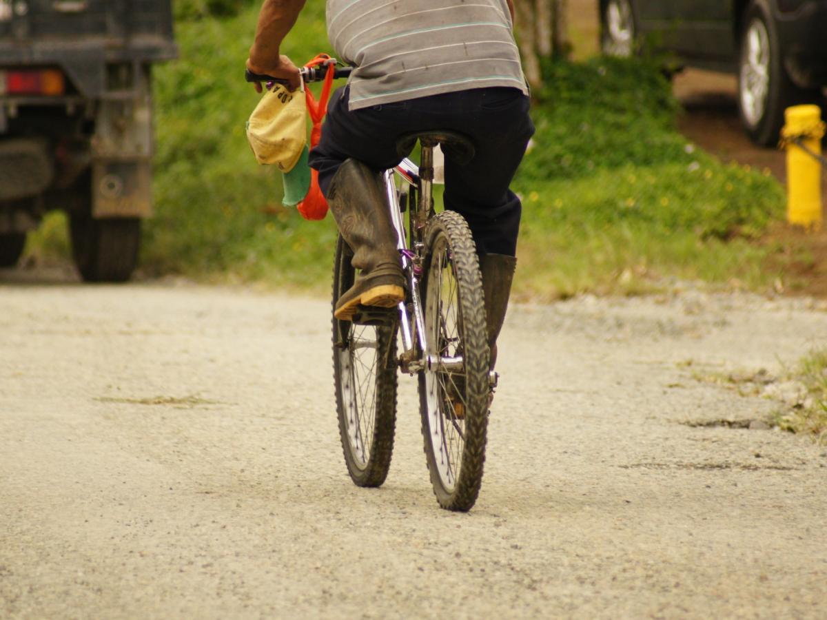Vías seguras para los ciclistas, el llamado en el Día Mundial de la Bicicleta