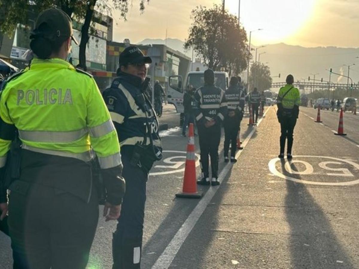 Pico y placa Bogotá 24 julio 2024