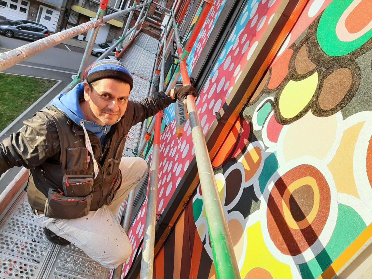 Artista colombiano Alejandro Ardila: trayectoria y murales en Bruselas
