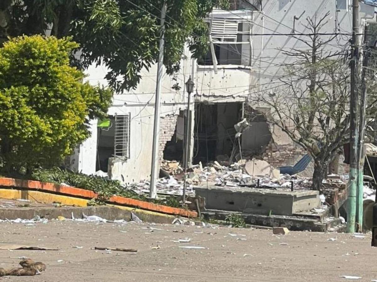 Atentado Buenos Aires Cauca  deja dos policías muertos