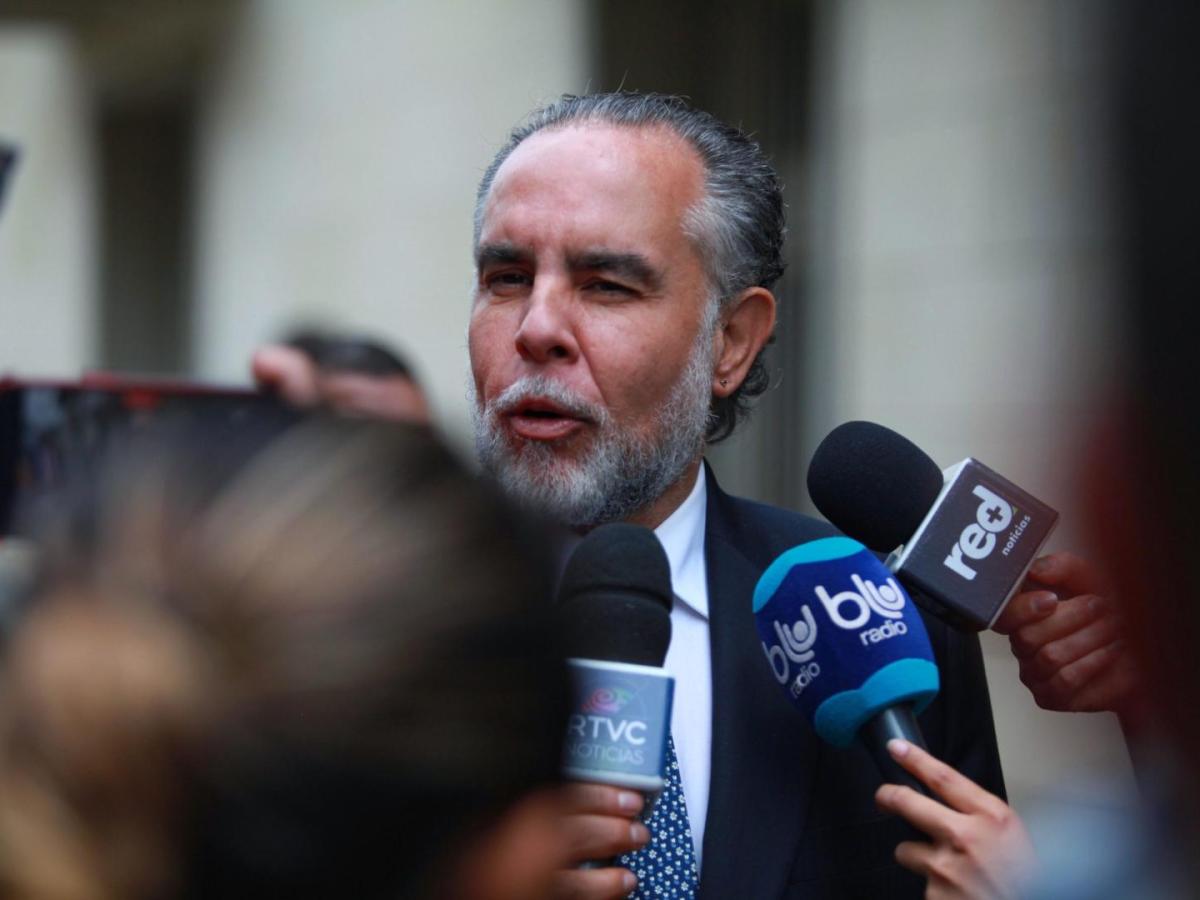 Benedetti advierte riesgo hundimiento de la ley de financiamiento