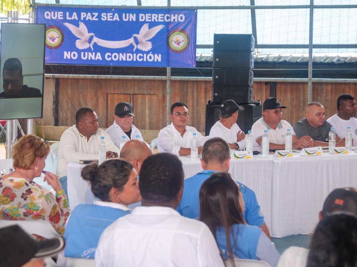 Diálogos de paz:  Acuerdos con Coordinadora Nacional Ejercito Bolivariano  