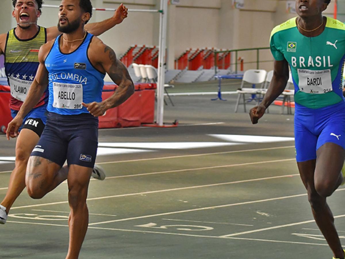 Cuatro medallas para Colombia en el Suramericano de atletismo bajo techo