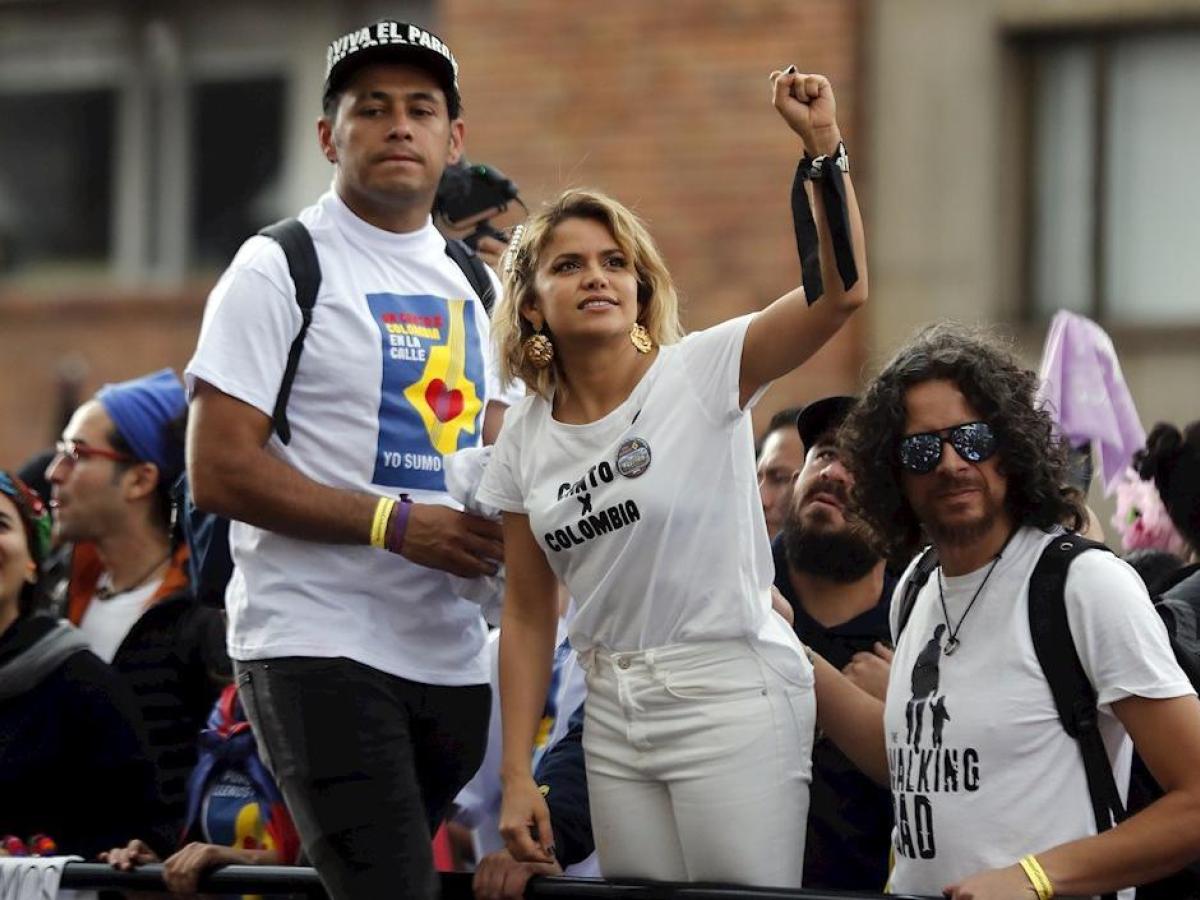 Los artistas Adriana Lucía y Santiago Alarcón