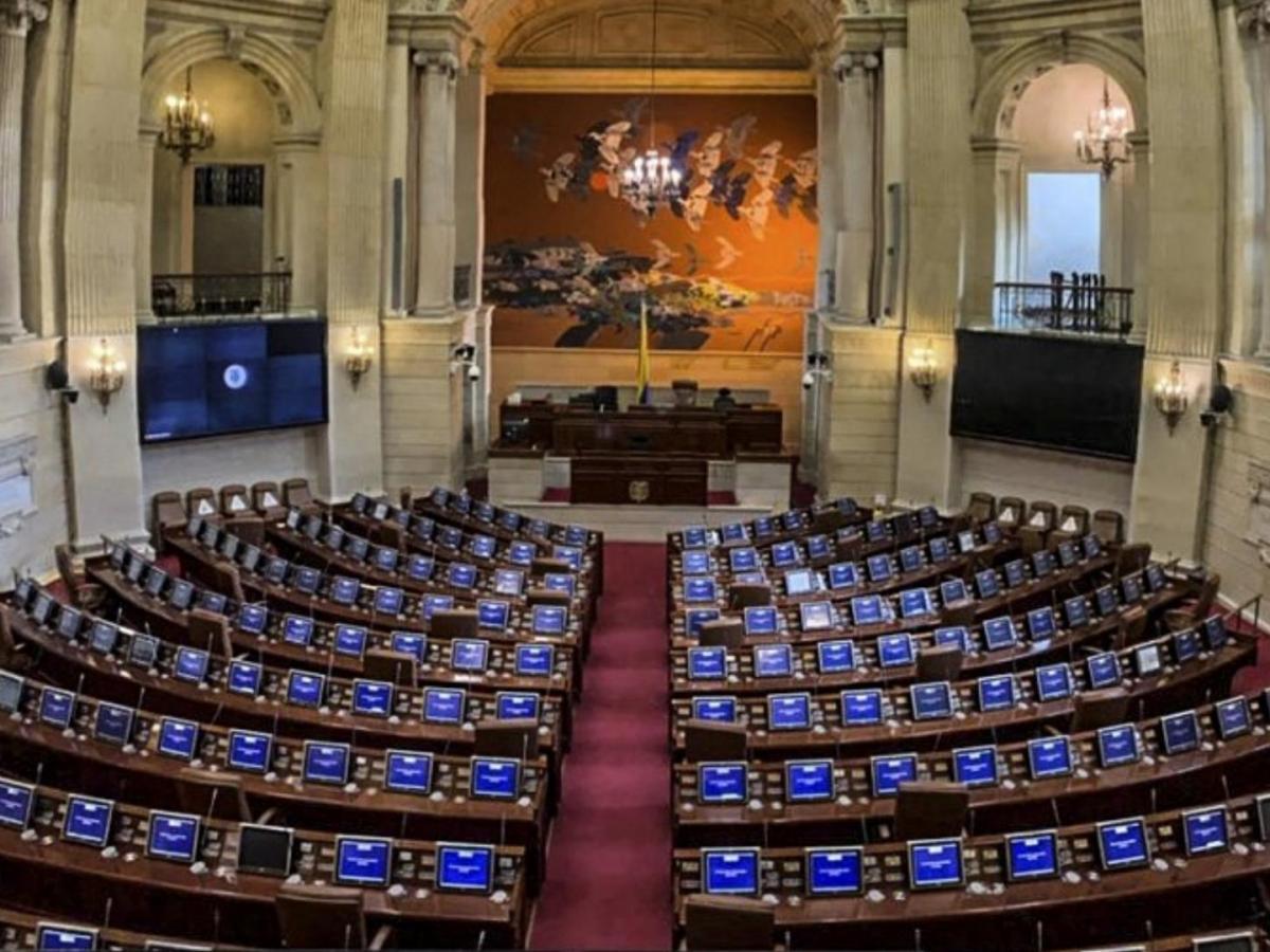 Debates sobre la reforma a la salud deben continuar: MinSalud