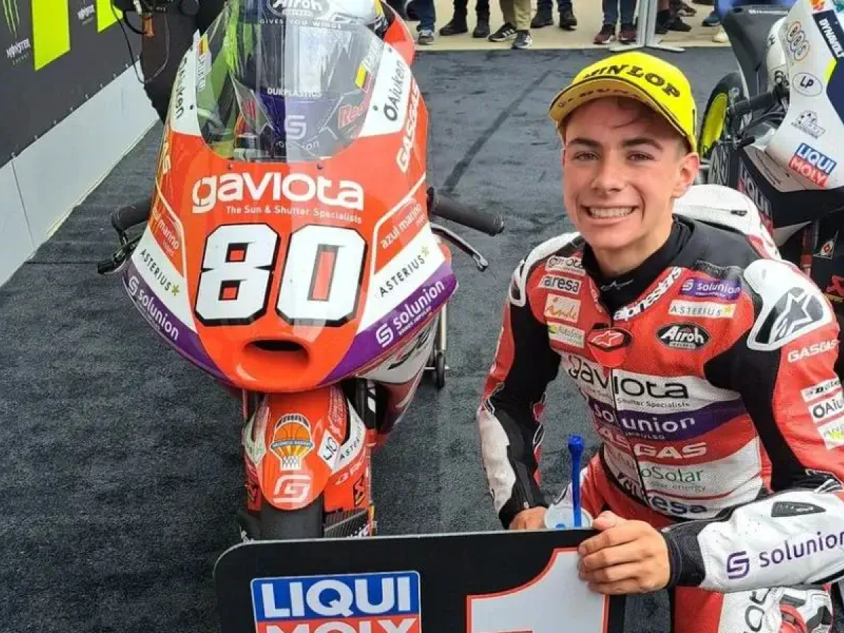 Triunfo de David Alonso en el Mundial de Moto 3 en Silverstone