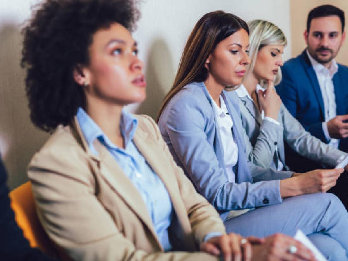 Baja el desempleo urbano en Colombia