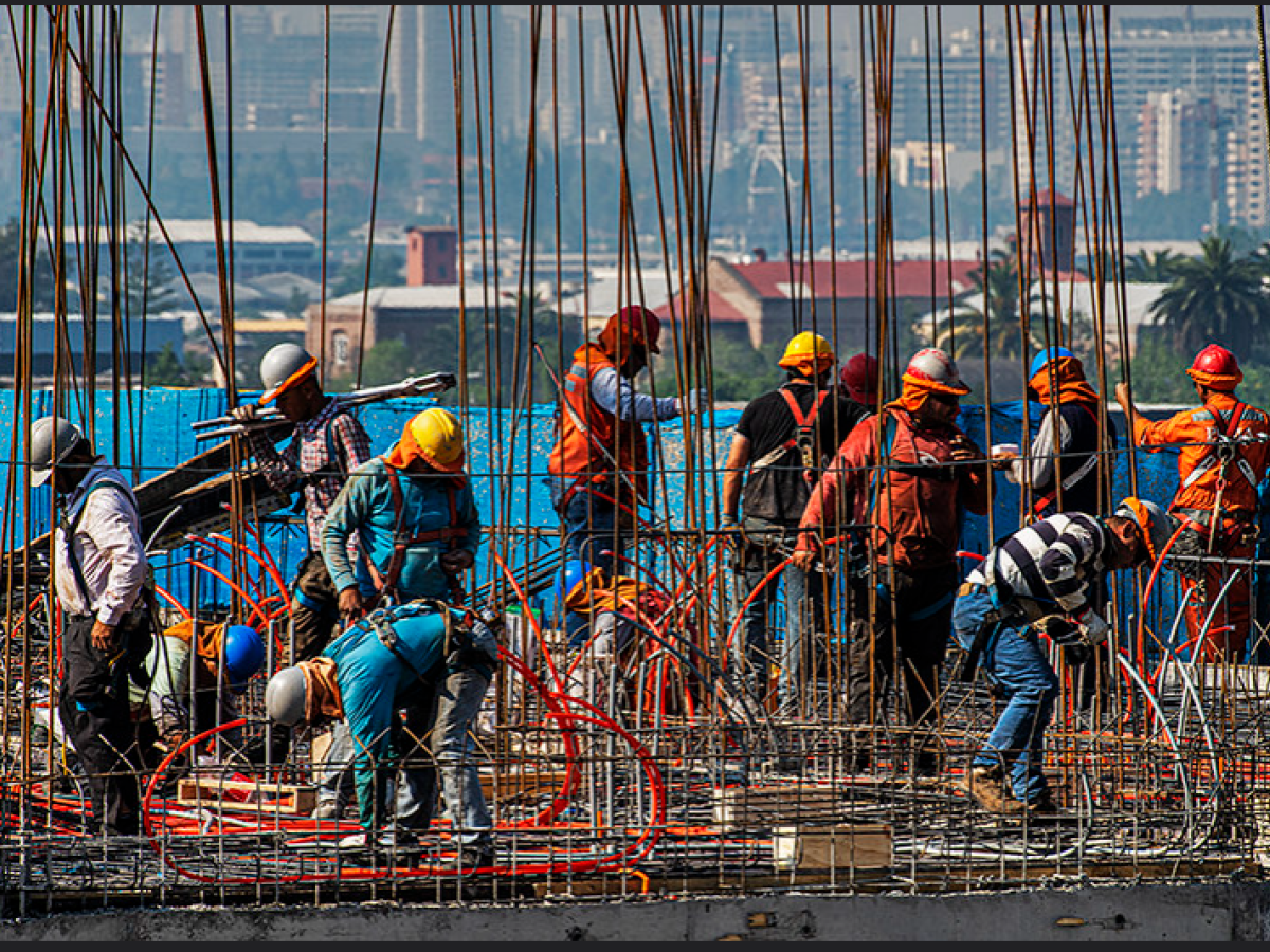 Desempleo en Colombia: Reducción en agosto de 2025