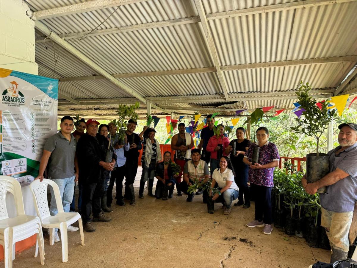 Familias campesinas de Tuluá reciben insumos para fortalecer el campo