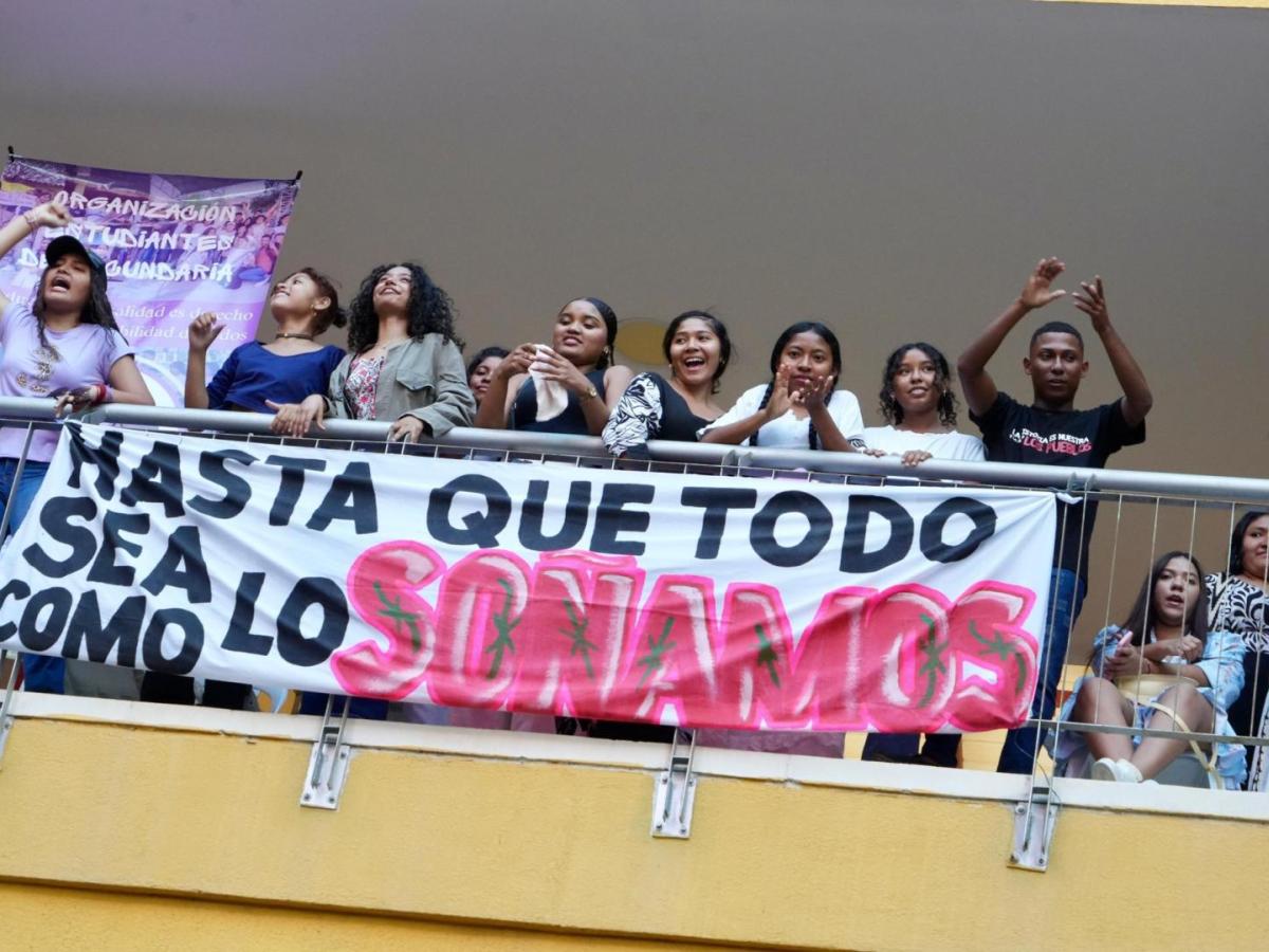 Educación superior en colombia: casi un millón de estudiantes beneficiados