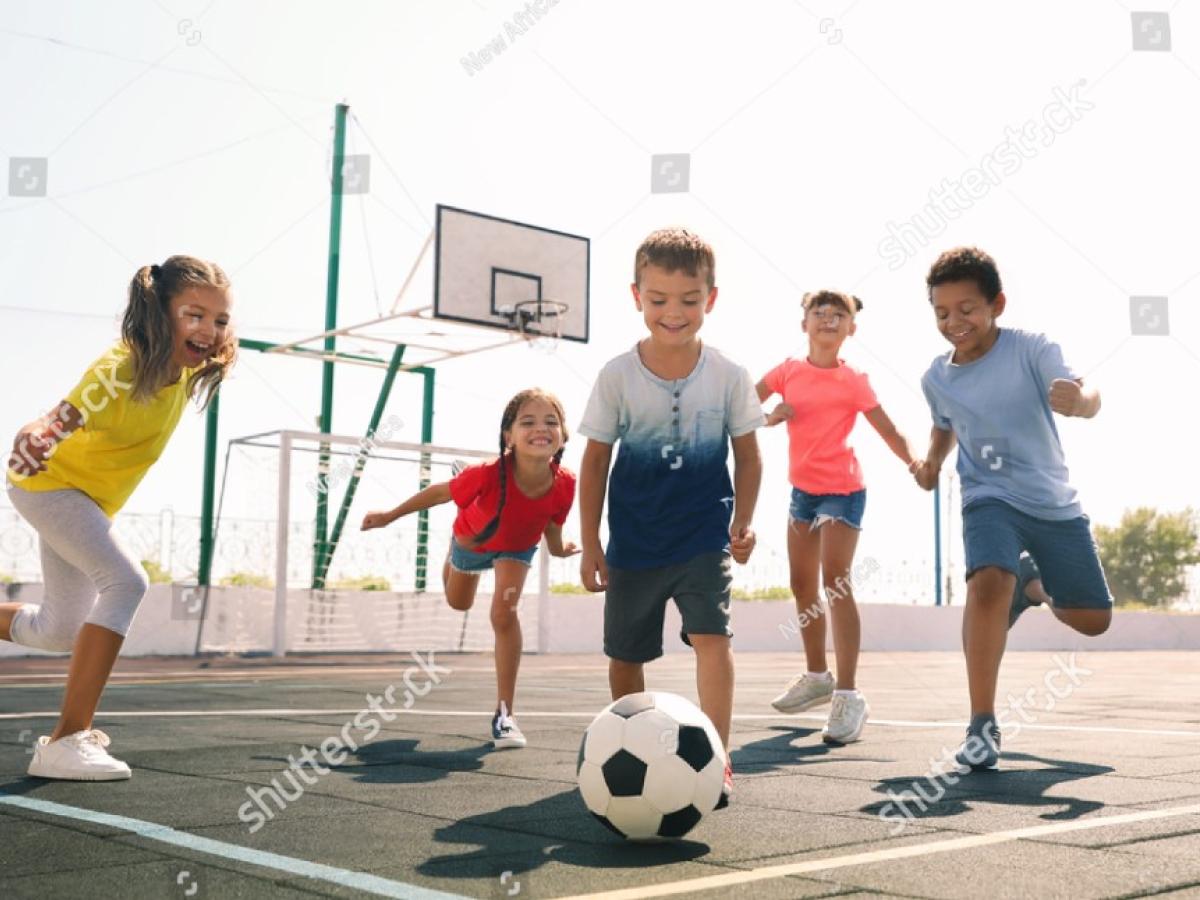 ¿Se debería prohibir jugar al balón en el recreo?