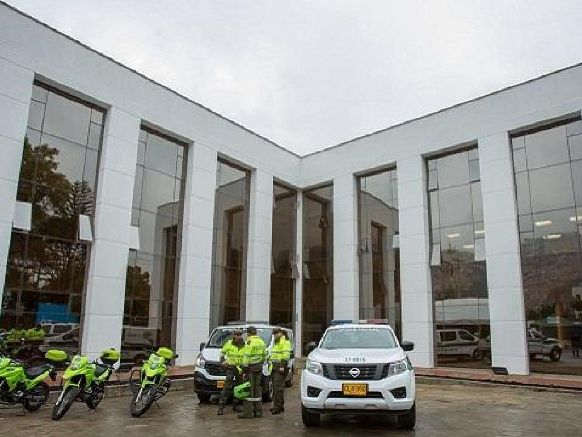 Más del 37% de patrullas policiales en Bogotá están fuera de servicio