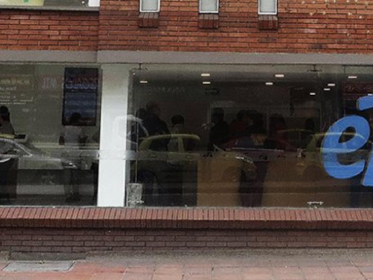 ETB vende 117 predios: denuncian privatización de sedes y colegios ETB vende 117 predios: denuncian privatización de sedes y colegios