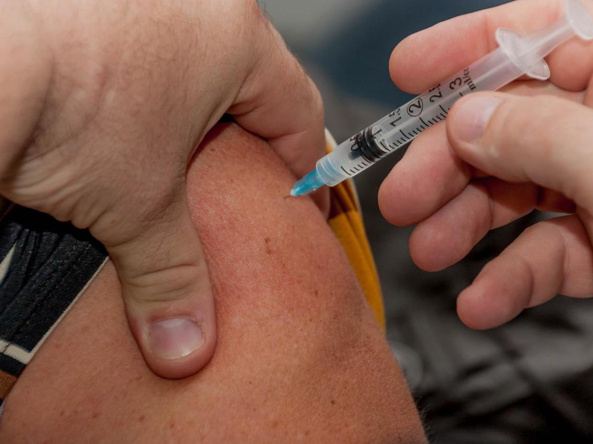 Estados Unidos distribuirá vacunas contra viruela del mono a poblaciones en riesgo