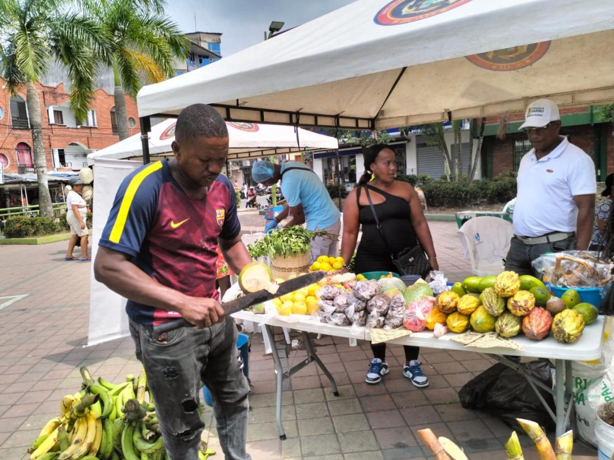 Tumaco: mercado ancestral trueque campesino
