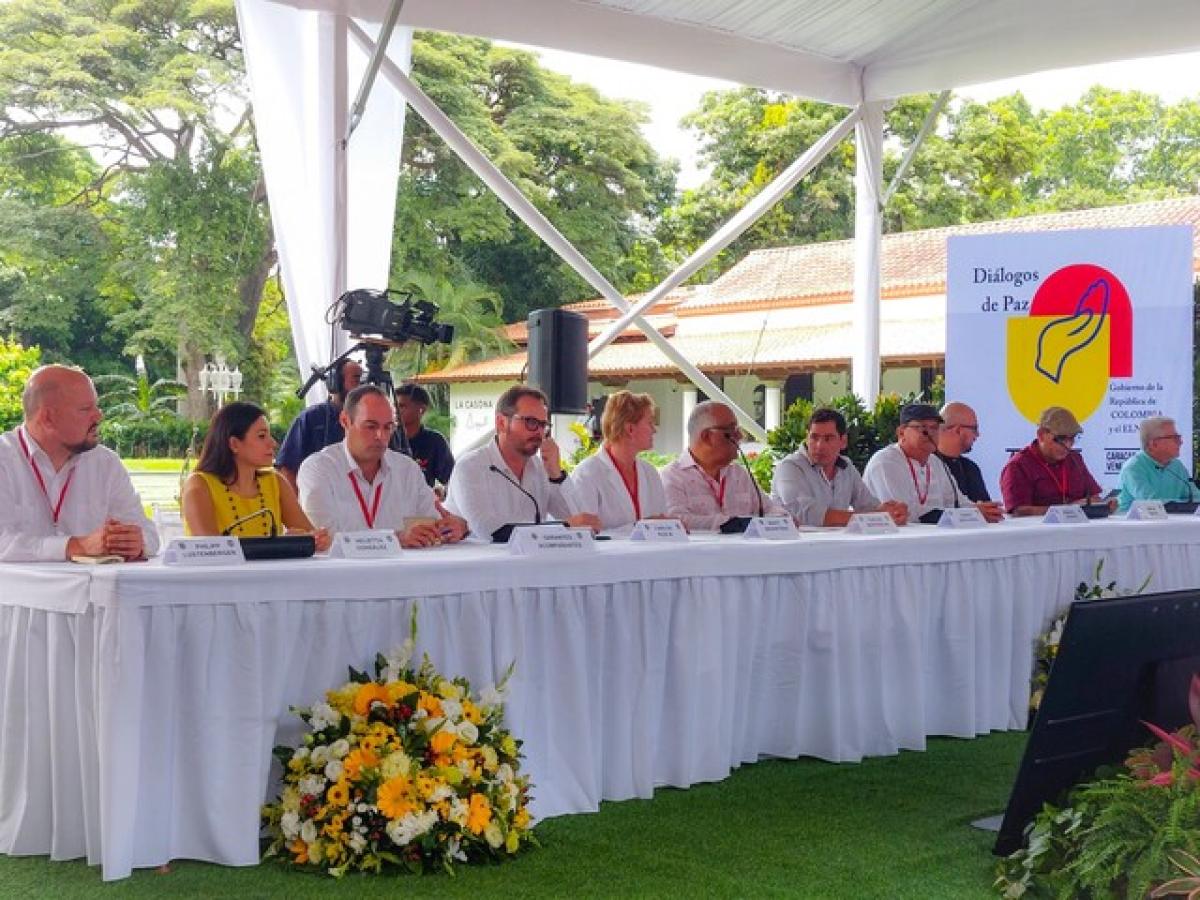 Eln y Gobierno abordan supuesto plan contra fiscal: últimas noticias