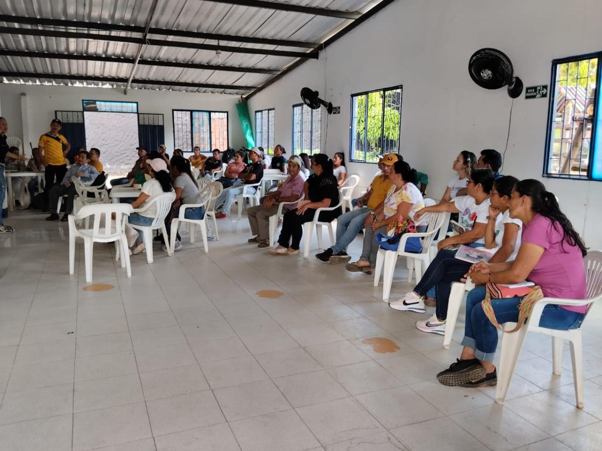 Plan de desarrollo comunal en Mesetas: capacitaciones