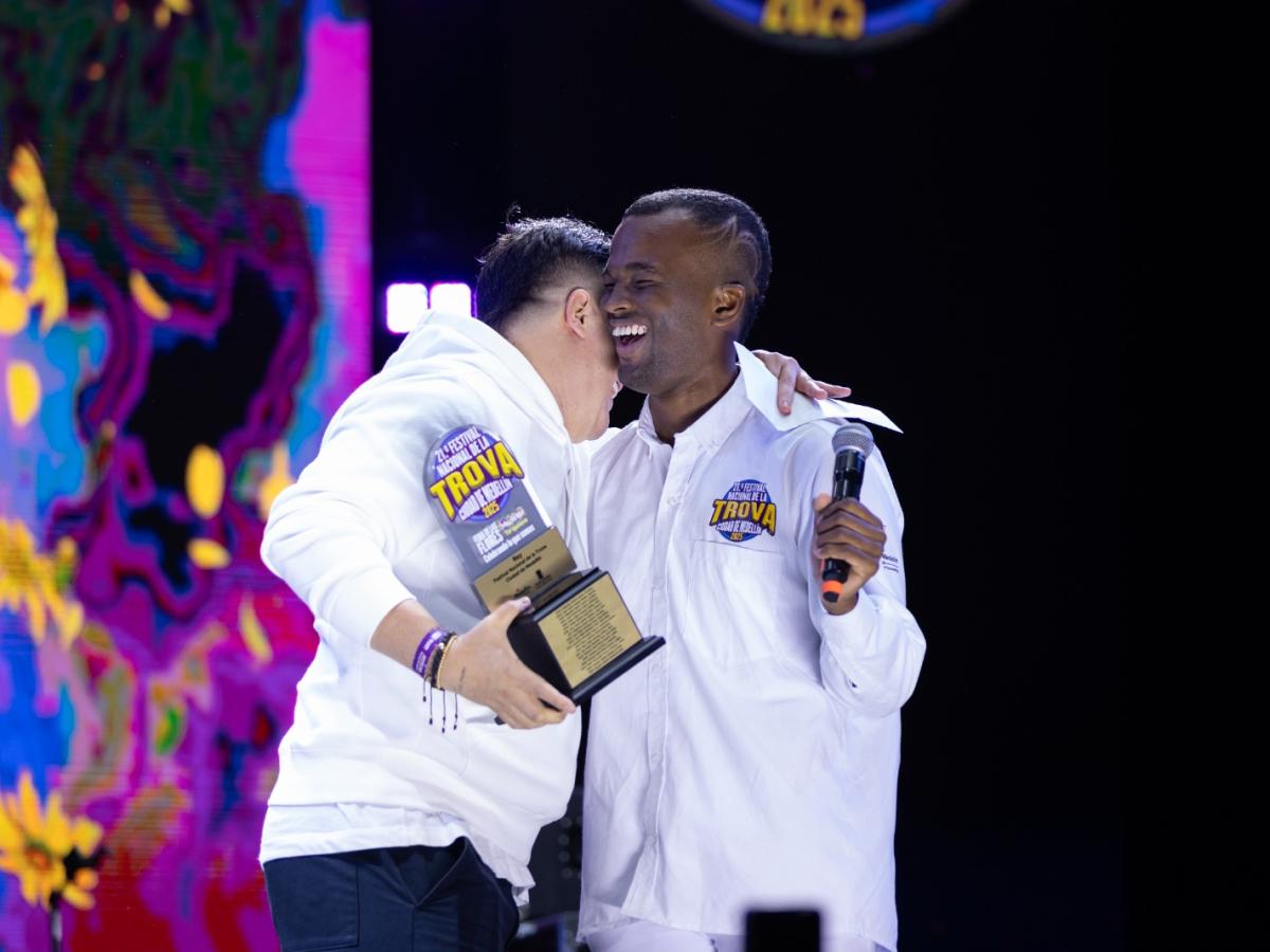 Cristian Estiven Querubín se coronó como nuevo Rey Nacional de la Trova